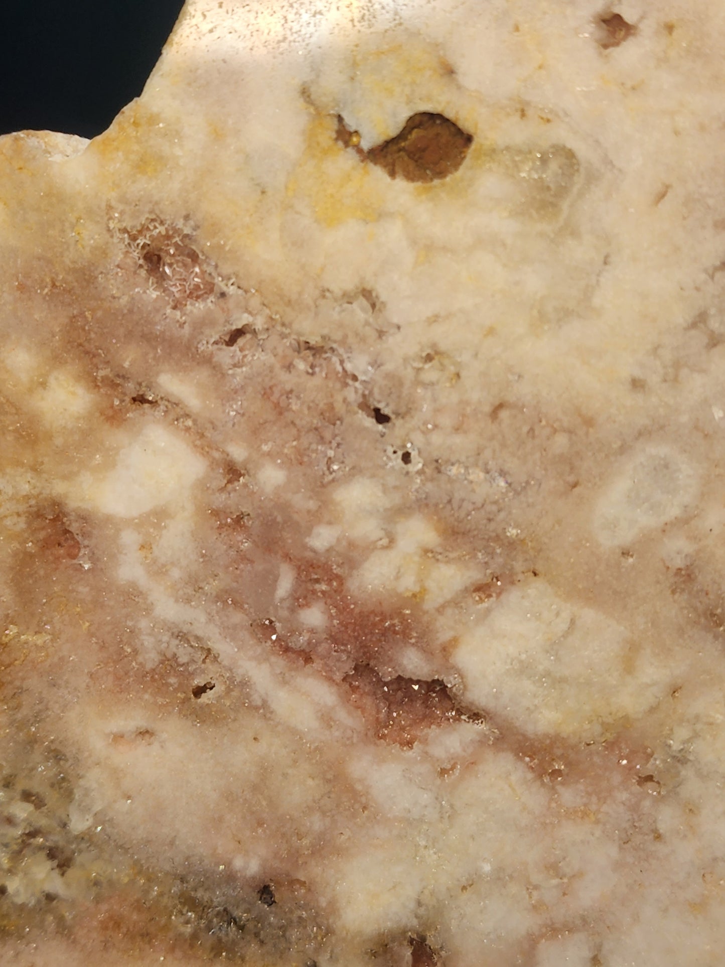 Pink Amethyst druzy on stand!