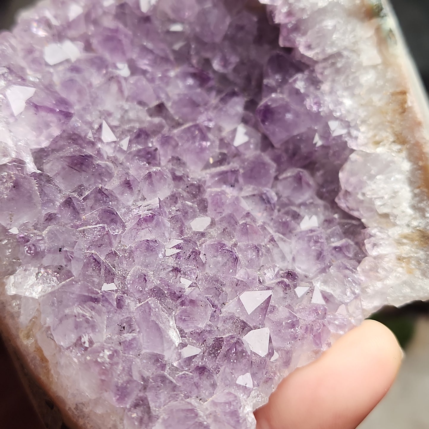 Amethyst Cut Base