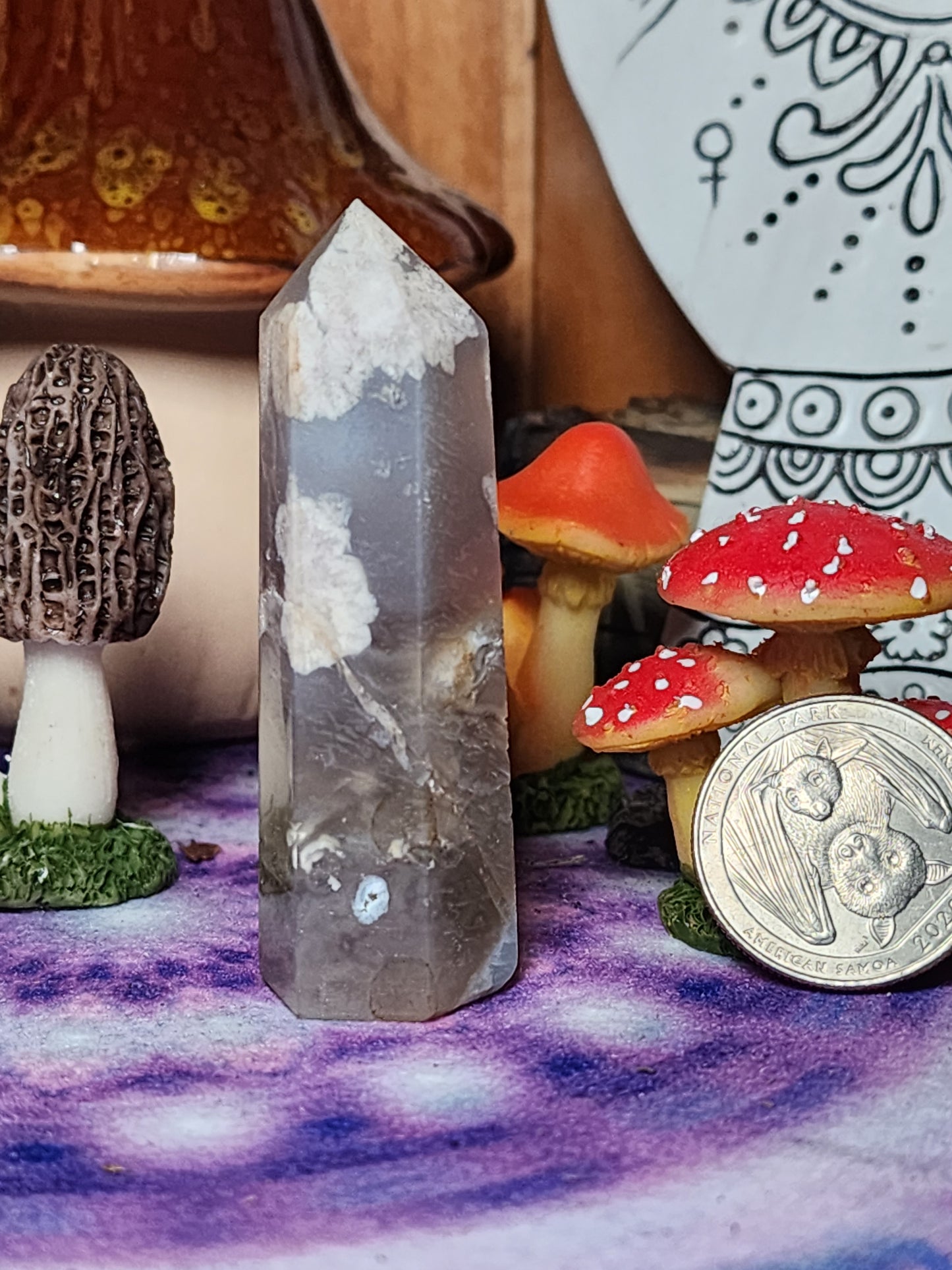 Green/black Flower Agate Tower