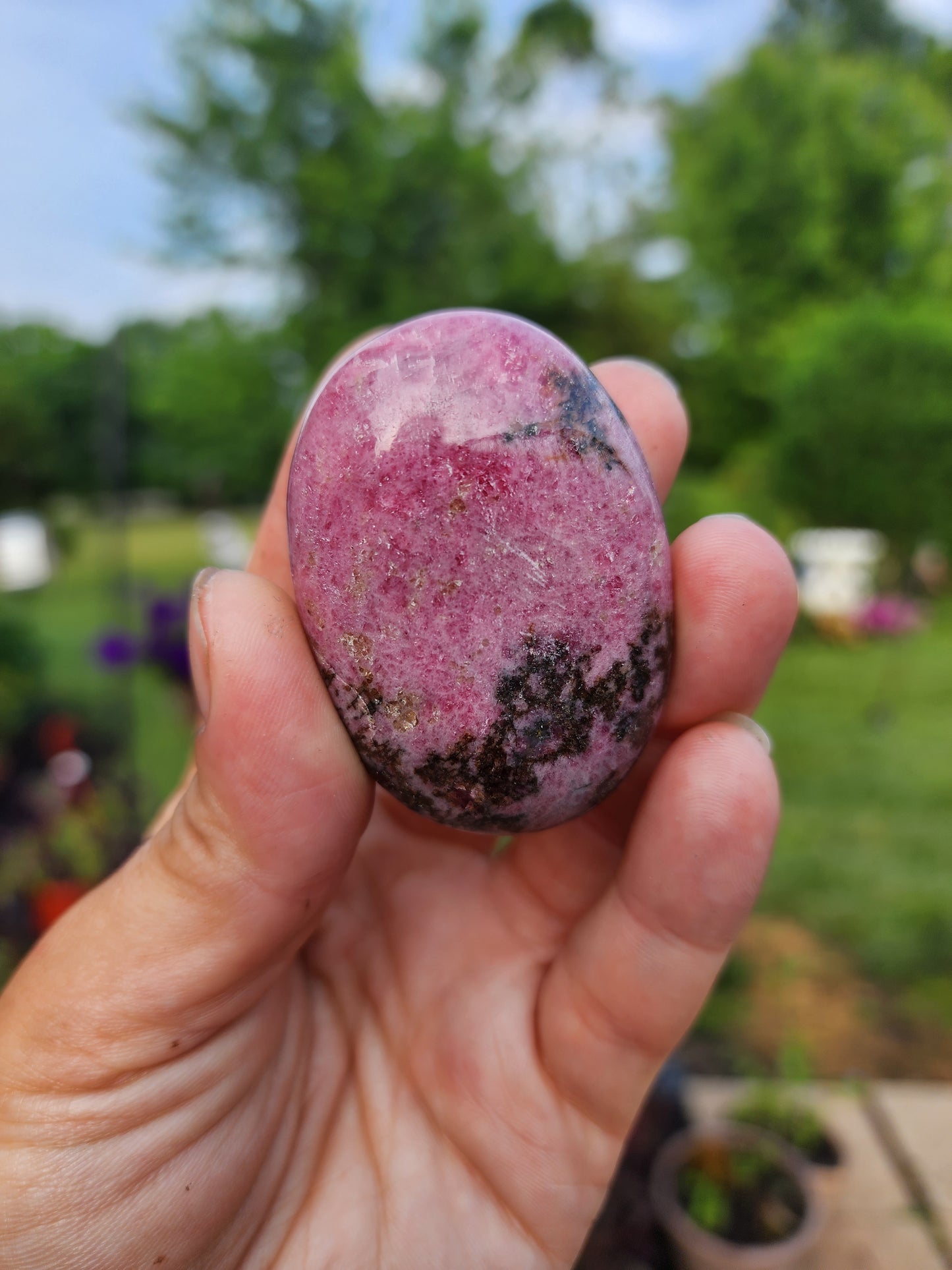 HQ Rhodonite Palmstone