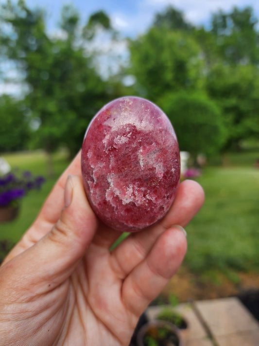 HQ Rhodonite Palmstone