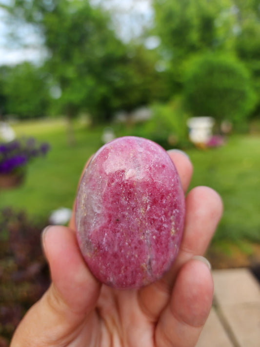 Rhodonite Palmstone HQ