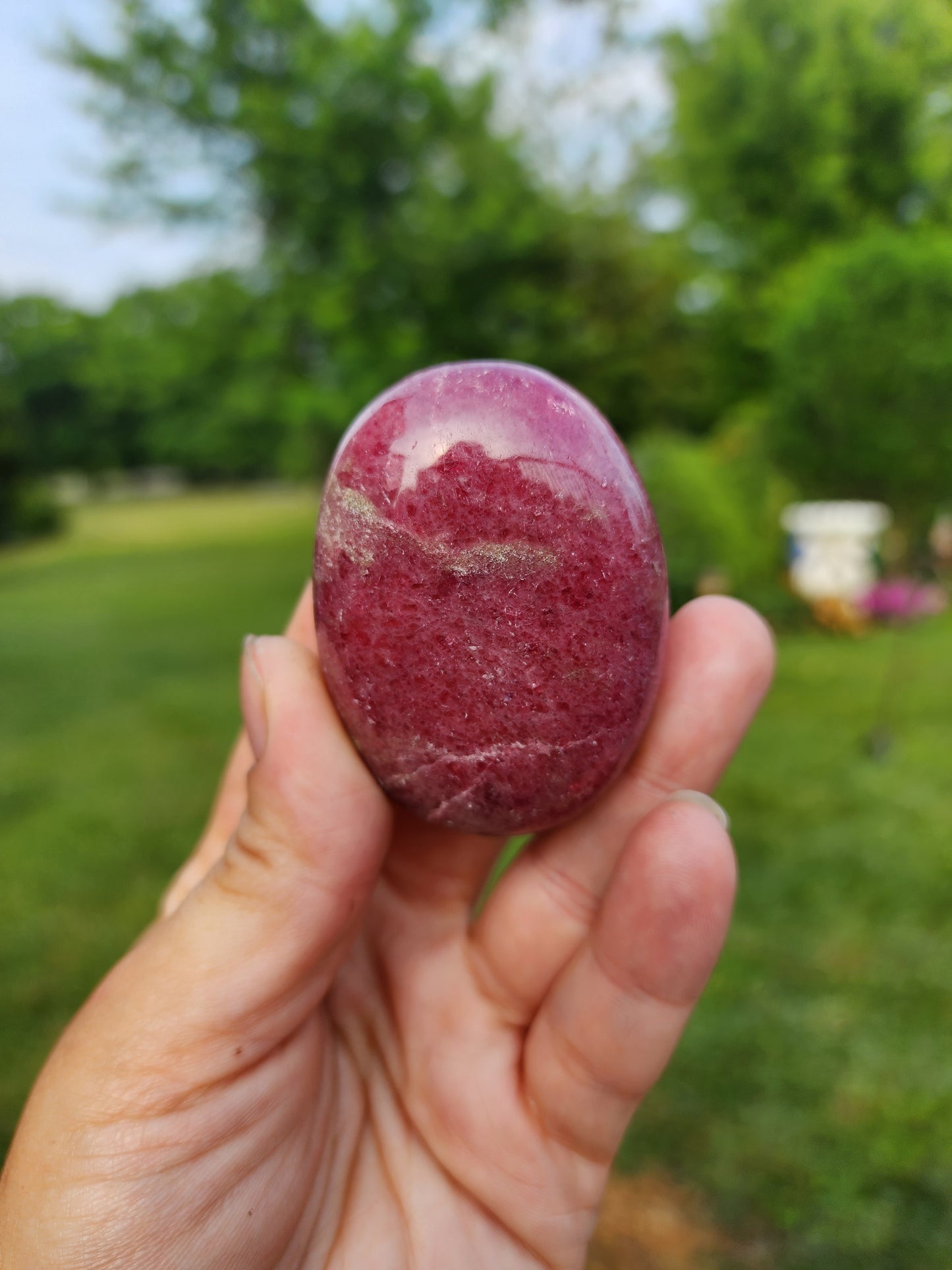 HQ Rhodonite Palmstone