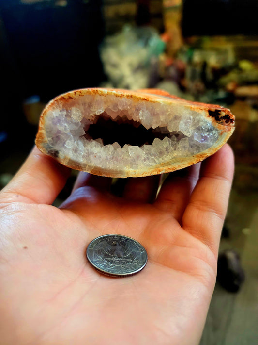 Large open quartz geode with suprise