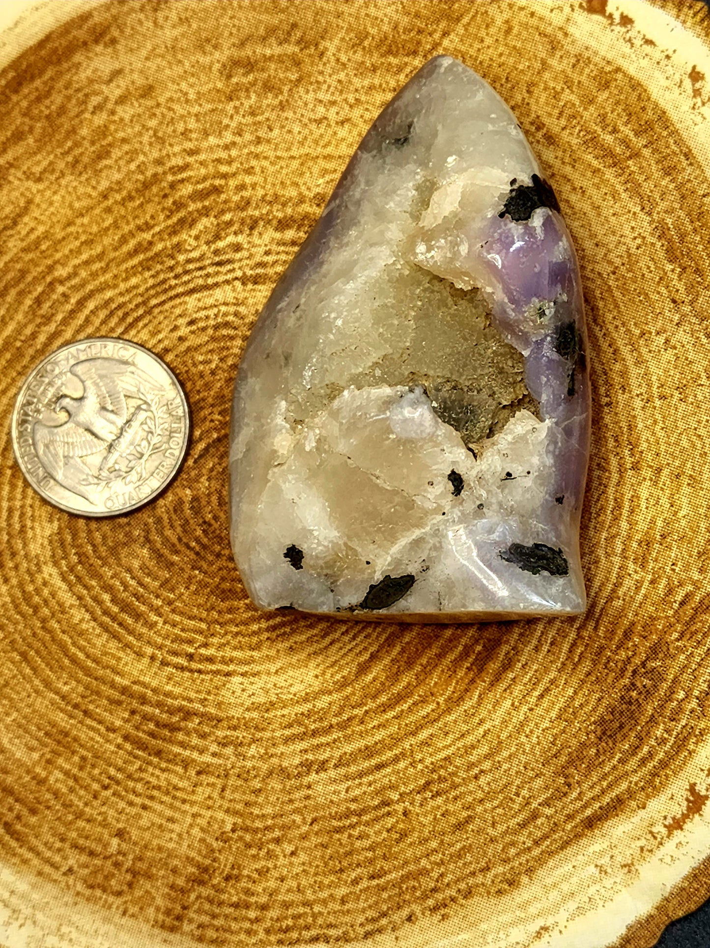 Druzy agate tower