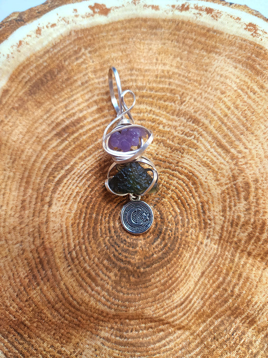 Moldavite and grape agate pendant