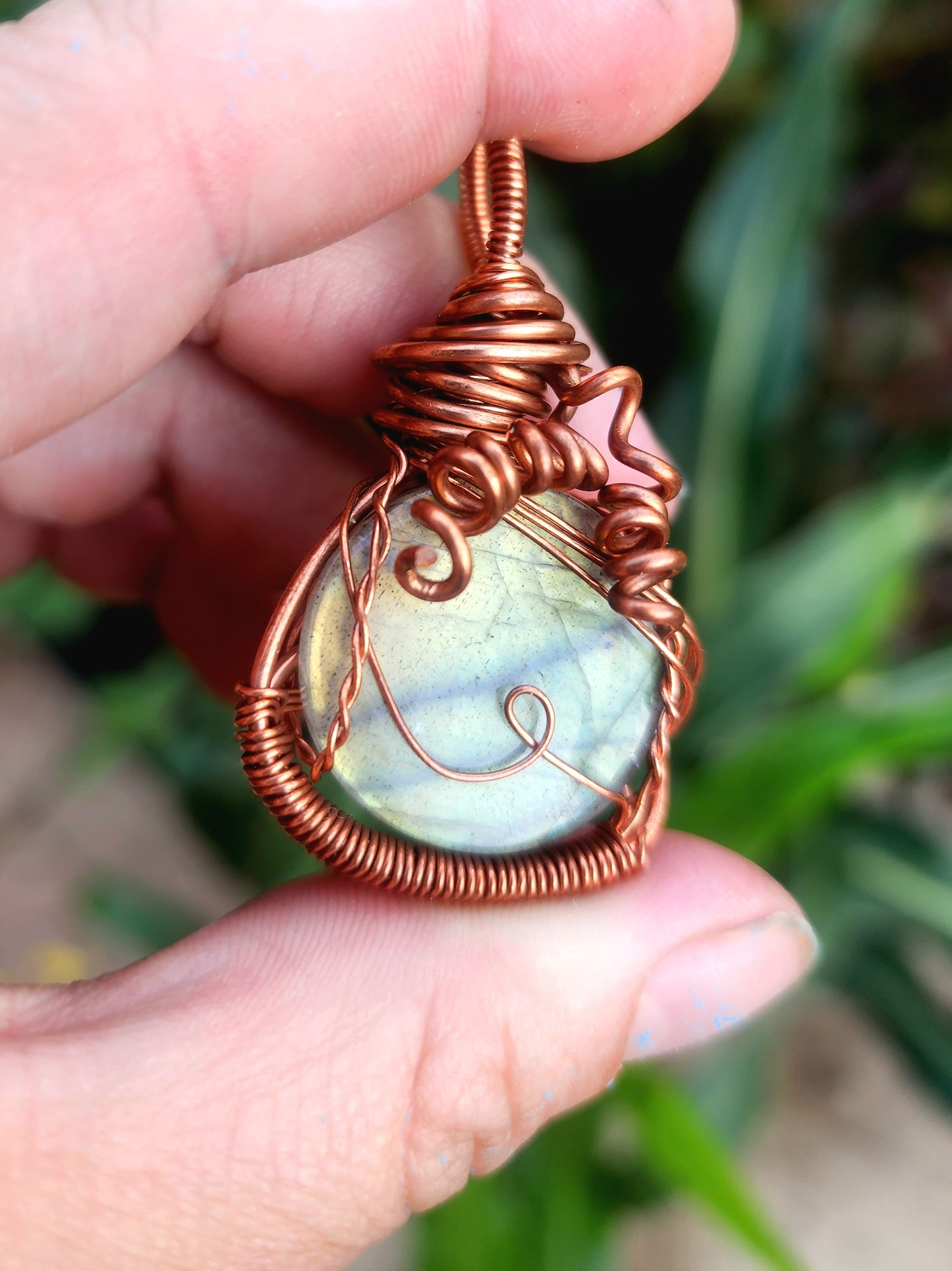 Labradorite pendant