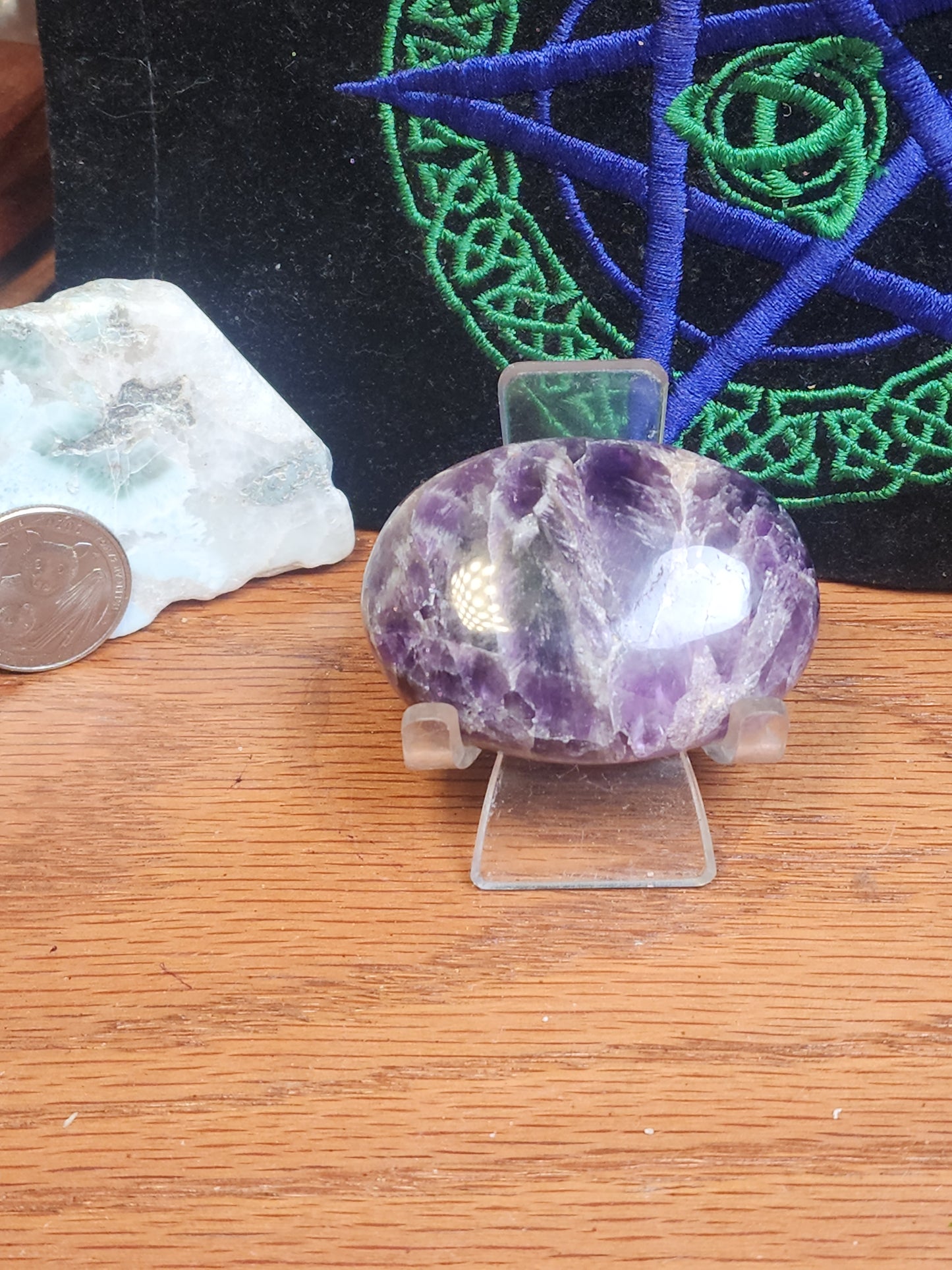 Amethyst palmstone